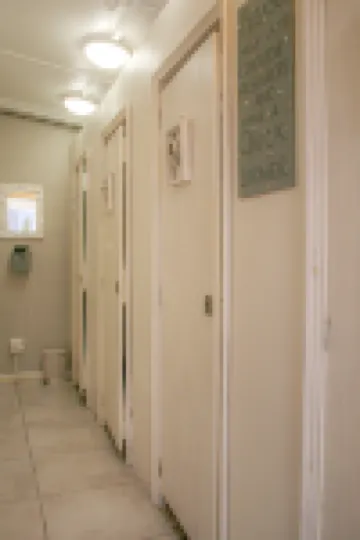 Cozy Crner Kitehouse