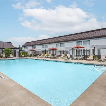 Best Western Plus Bridgeport Inn