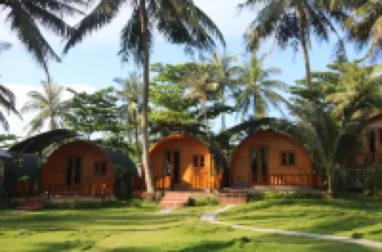 Vida Loca Sunset Beach Resort