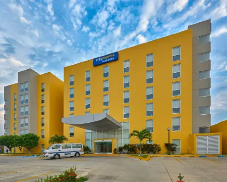 City Express by Marriott Minatitlan Hotels in Minatitlan