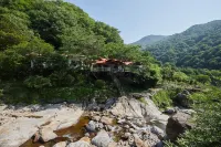 Hadong Nuran Garden Pension Hotels in Hadong-gun