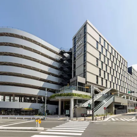 JR-EAST HOTEL METS YOKOHAMA Отели рядом с достопримечательностью «Железнодорожная станция Кикуна»