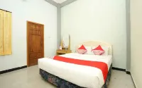 Kartika Homestay Syariah Surabaya Hotels in Gayungan