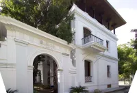 Le Dupleix Hotels in 