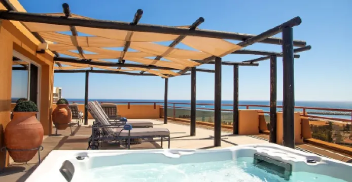 維拉摩拉碼頭伯多祿酒店