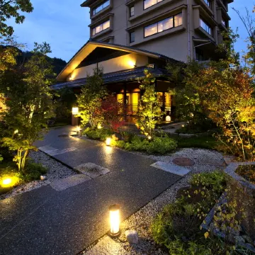 Hyakurakuso