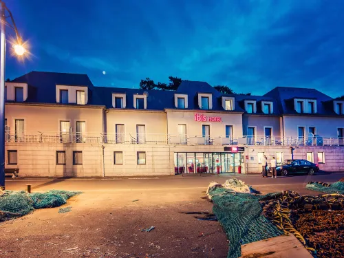 Ibis Bayeux Port-en-Bessin Hotels in Saint-Laurent-sur-Mer