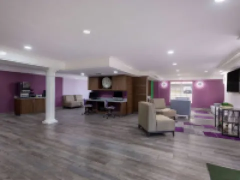 La Quinta Inn by Wyndham Kansas City Lenexa レネックサのホテル