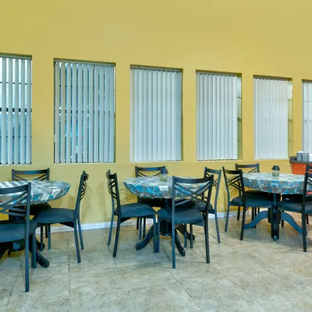 Howard Johnson by Wyndham San Marcos