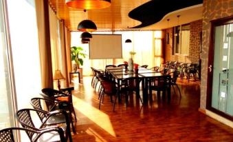 Greentree Inn Dongying Xisi Road Huachuang Building Business Hotel - Housity