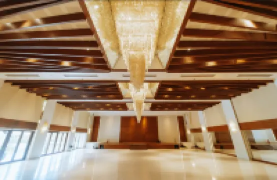 โรงแรมชูเกอร์แลนด์