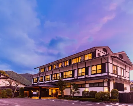 湯布院やわらぎの郷やどや 由布のホテル