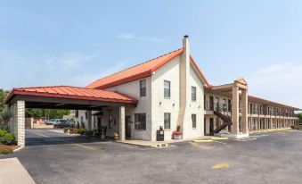 Super 8 by Wyndham Fredericksburg