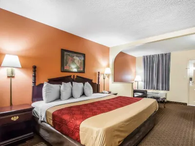 Econo Lodge Inn & Suites I-20, Exit 73 Hotels near Walmart Supercenter