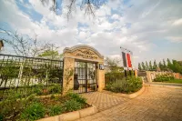 Grey Manor Guesthouse - Pensions