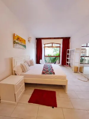 Beautiful studio apartment on a beach front   property and has 2 pools. Hotels in Msambweni