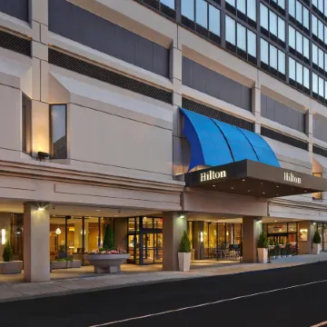 DoubleTree by Hilton Hartford Downtown Отели рядом с достопримечательностью «Арена «XL-центр»»