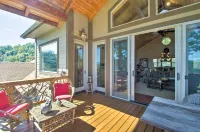 Bryson City Condo w/ Spectacular Views & Amenities - Balcony