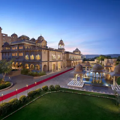Fairmont Jaipur Отели рядом с достопримечательностью «Форт Нахаргарх»