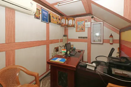 Innra Hotel Kolkata Отели рядом с достопримечательностью «Nakhoda Mosque»