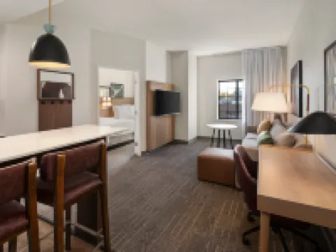 Staybridge Suites MPLS-MAPLE GROVE/ARBOR LAKES by IHG Hotels in Maple Grove