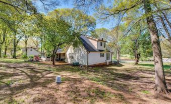 Lush Covington Home with Patio about 32 Mi to Atlanta!