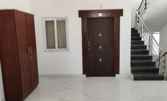 Jr Service Apartment Hotel