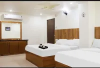 Hotel Menaka - 3-Star