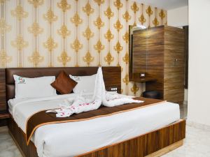 Hotel Sai Krish Grand (Airport Hotel)