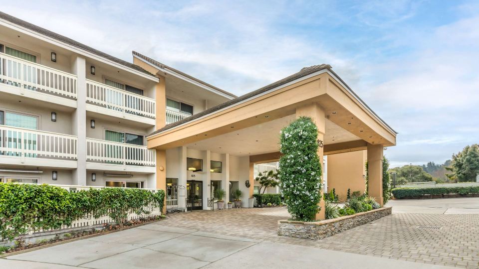Best Western Plus Monterey Inn