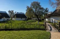 Les Bains Gardians Hôtels à proximité de : Domaine de Méjanes