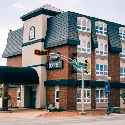 Rodd Moncton Hotels near Avenir Centre