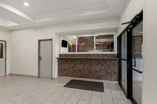 Red Lion Inn & Suites Caseyville