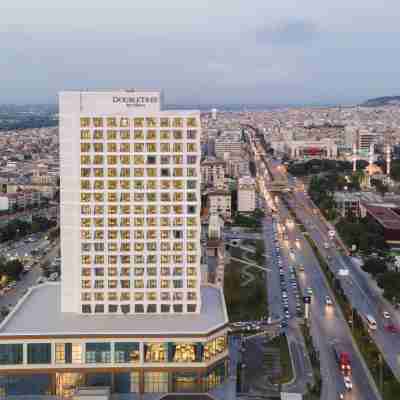 Doubletree by Hilton Lyon Eurexpo & Spa Hotel Exterior