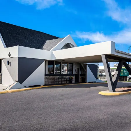 Quality Inn & Suites Council Bluffs - Omaha East