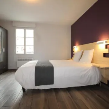 Logis hôtel Restaurant Auberge de la Cloche
