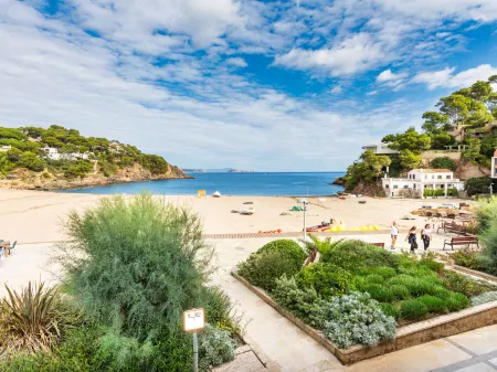 Sa Riera Beach Отели в г. Багур