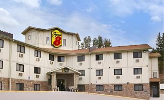 Super 8 by Wyndham Hill City/Mt Rushmore/ Area
