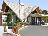 Days Inn by Wyndham Colorado Springs/Garden of the Gods Hotels in Colorado Springs