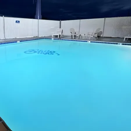 Nampa Inn & Suites