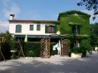 Auberge les Aromes Hotel dekat La Recyclerie de Cabris