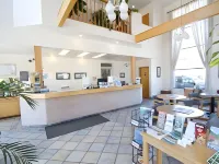 Brooks St. Motor Inn - Bãi đậu xe
