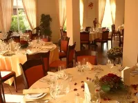 Klausdorfer Hof Hotels in Passade