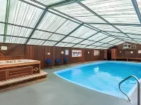 Loyal Duke Lodge - piscine