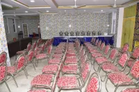 Goroomgo Royal Surya Gaya Hotels in Gayā