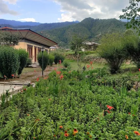 Nirvana Lodge