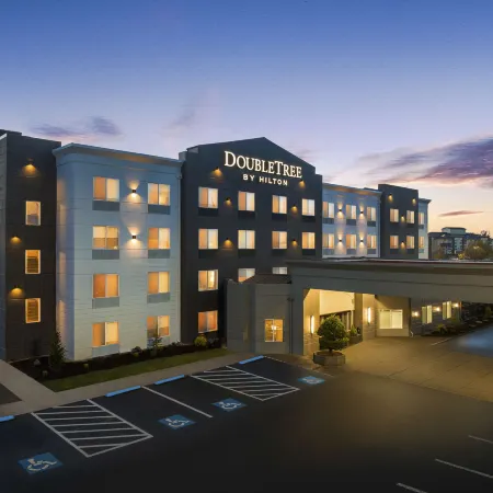 DoubleTree by Hilton Salem
