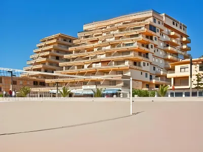 Apartamentos Bernat 3000