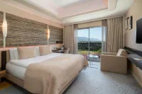 Cratos Premium Hotel Casino & Spa Отели в г. Беллапаис