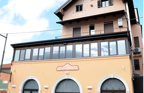 德利阿布阿米奇酒店